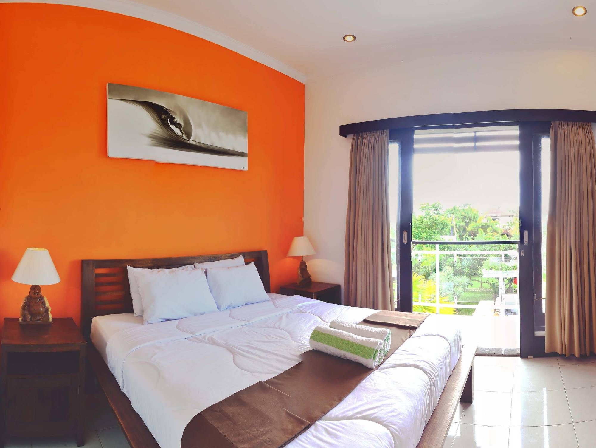 Premier Surf Camp Hotel Canggu Buitenkant foto
