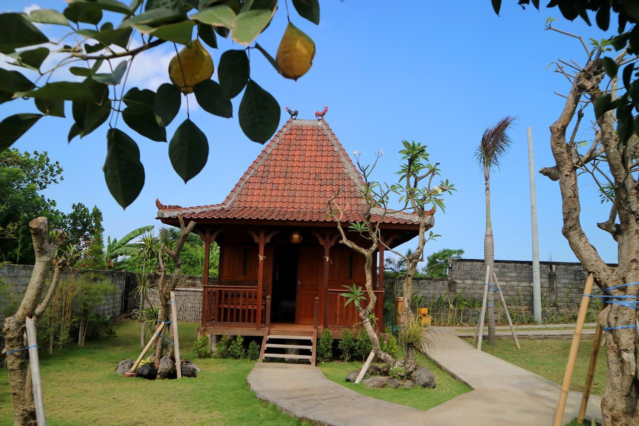 Premier Surf Camp Hotel Canggu Buitenkant foto