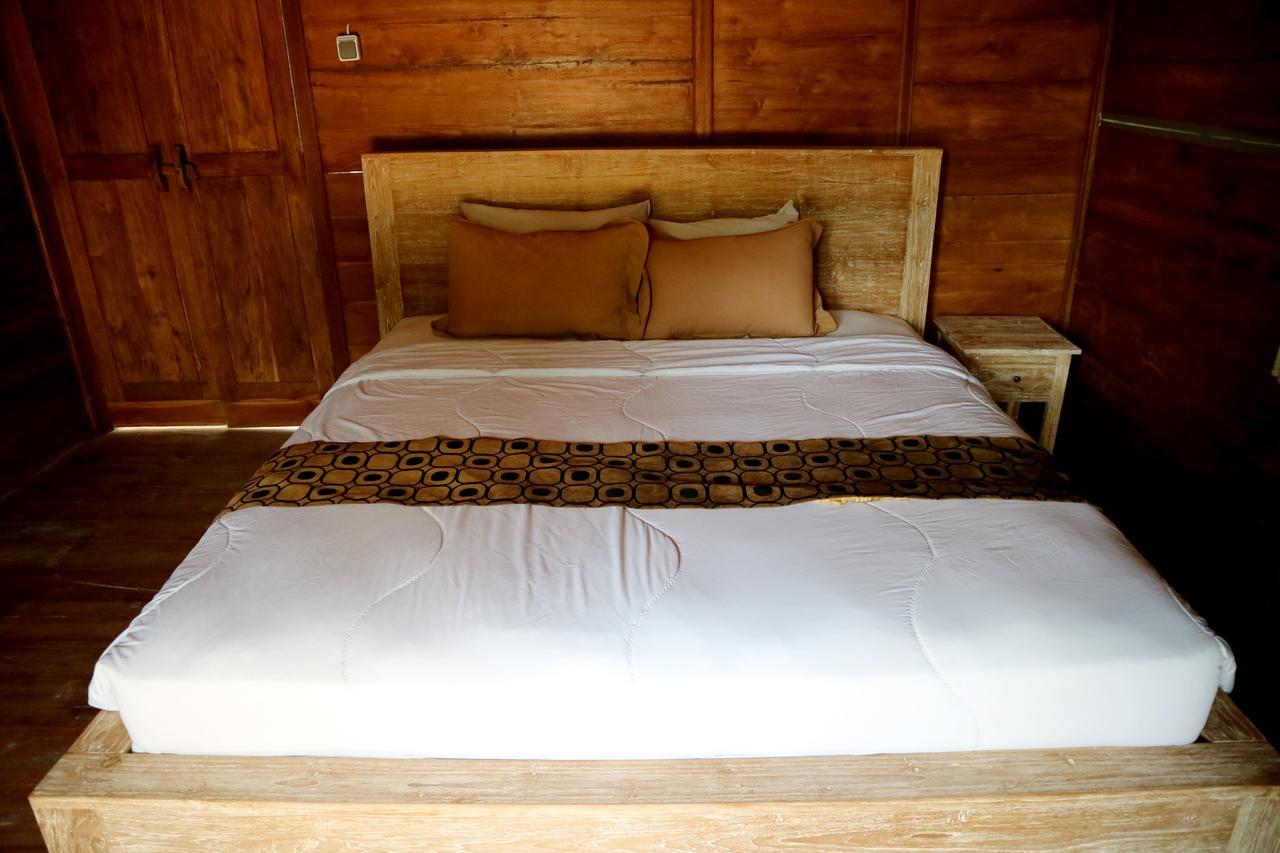 Premier Surf Camp Hotel Canggu Buitenkant foto
