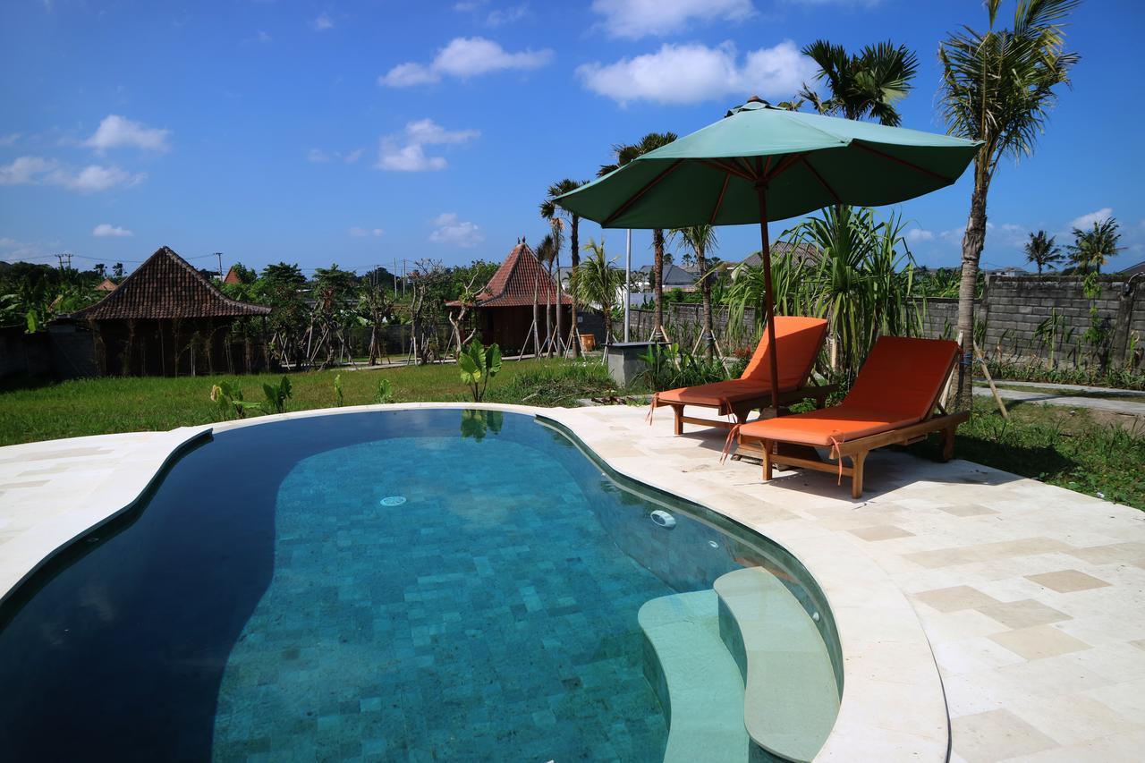 Premier Surf Camp Hotel Canggu Buitenkant foto