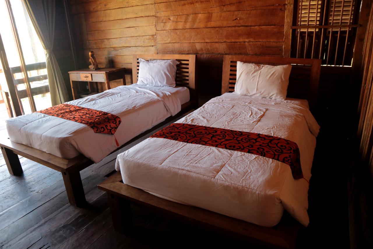 Premier Surf Camp Hotel Canggu Buitenkant foto