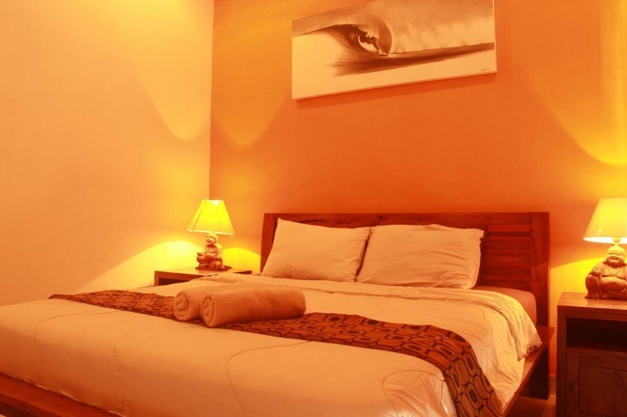 Premier Surf Camp Hotel Canggu Buitenkant foto