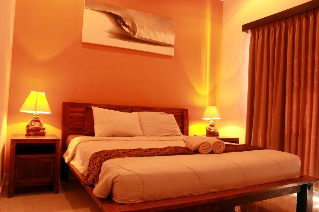 Premier Surf Camp Hotel Canggu Buitenkant foto