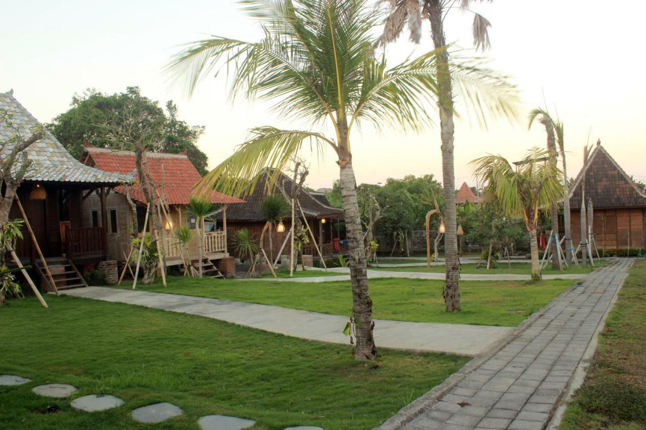 Premier Surf Camp Hotel Canggu Buitenkant foto