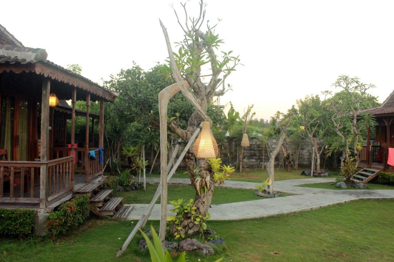 Premier Surf Camp Hotel Canggu Buitenkant foto